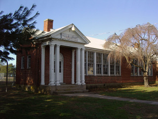 Leipsic Town Hall.jpg
